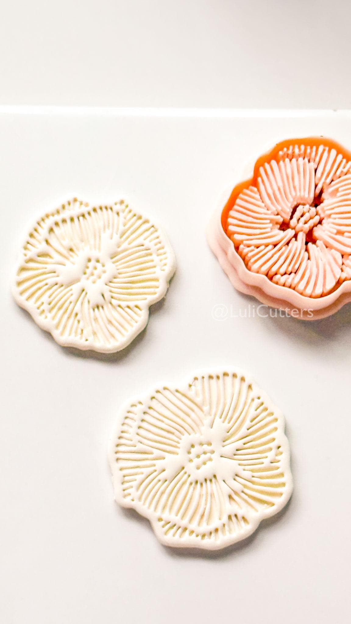 Bloom Dot Clay Cutter for Polymer Clay Earrings