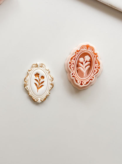 Auri Floral Oval Frame Cutter - Embossed Botanical Filigree