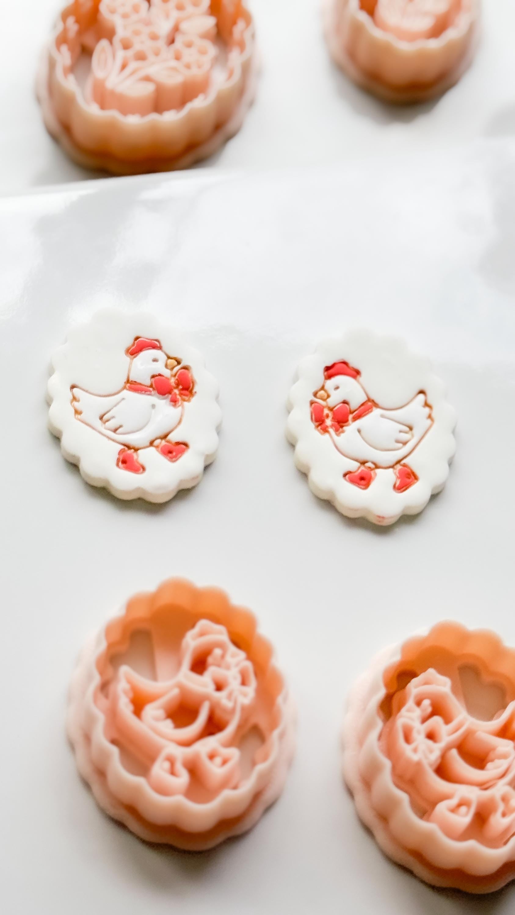 Cutey Chick Cutter: Oval Chicken Earring Shape for Polymer Clay