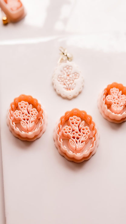 Flori Bloom Cutter: Scalloped Floral Earring Shape for Polymer Clay