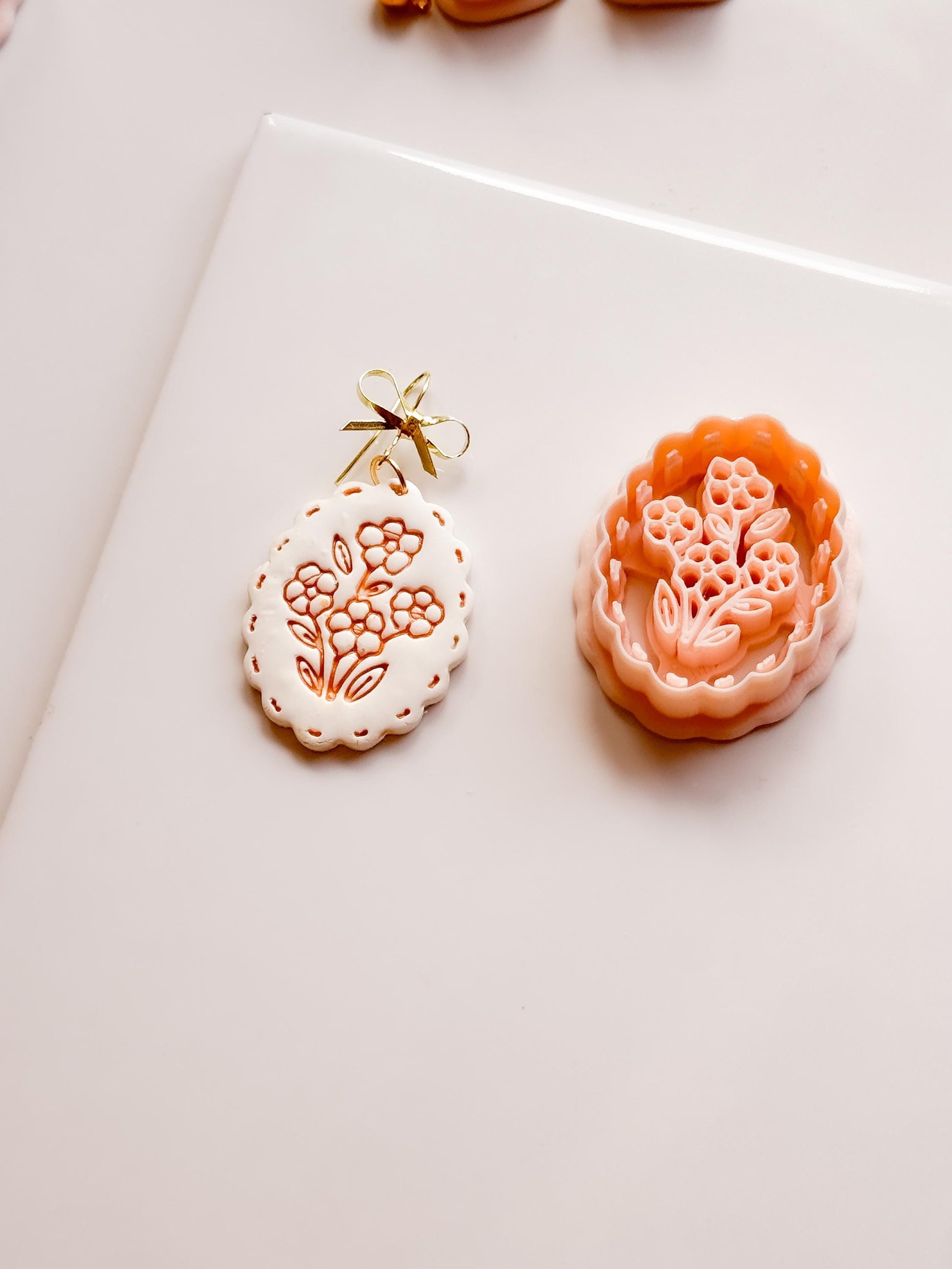 Flori Bloom Cutter: Scalloped Floral Earring Shape for Polymer Clay