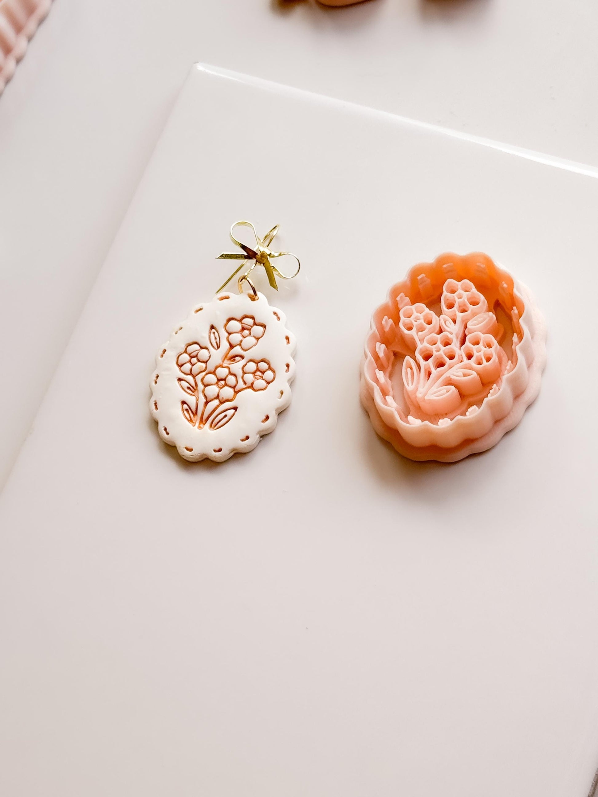Flori Bloom Cutter: Scalloped Floral Earring Shape for Polymer Clay