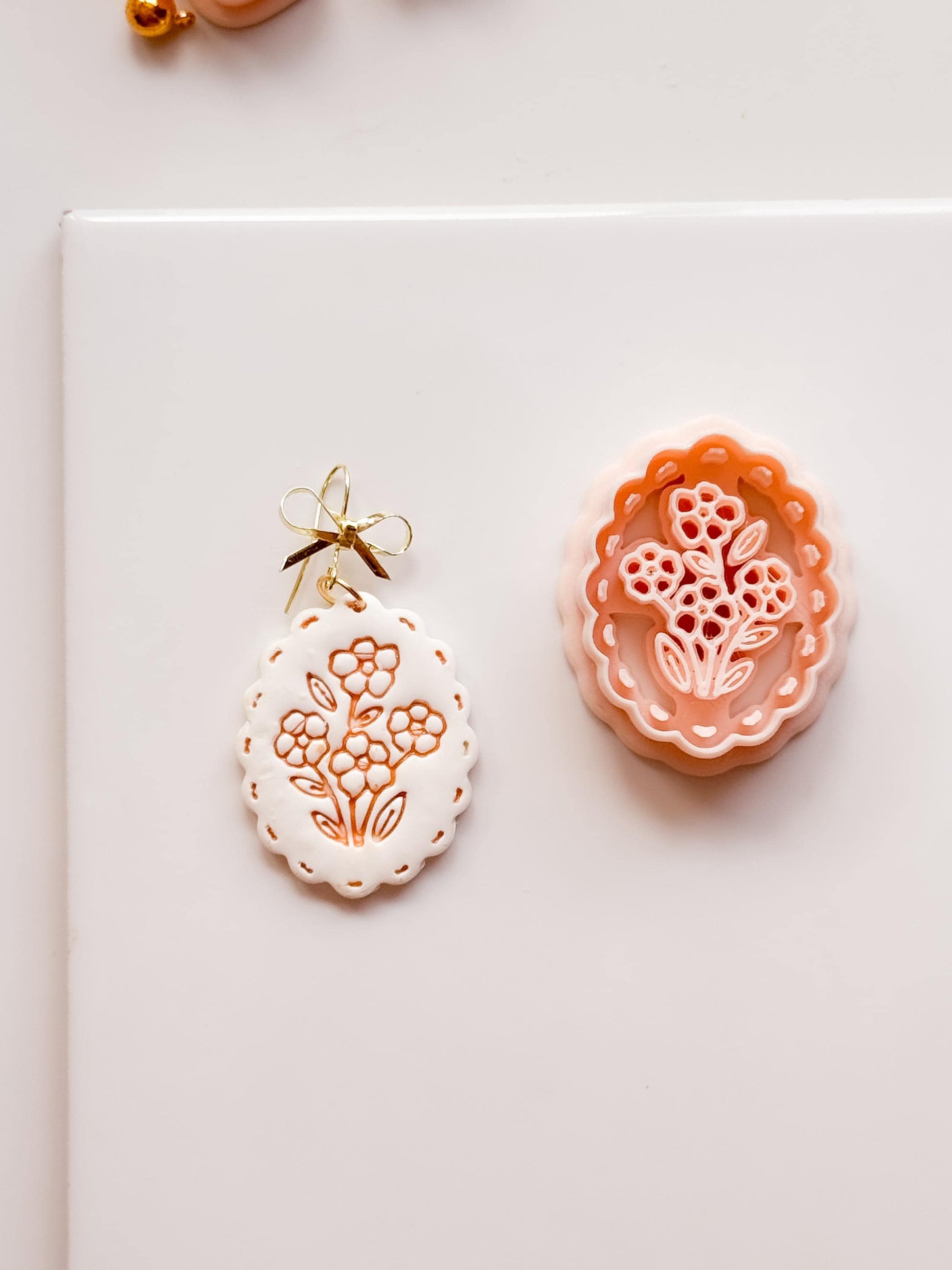 Flori Bloom Cutter: Scalloped Floral Earring Shape for Polymer Clay