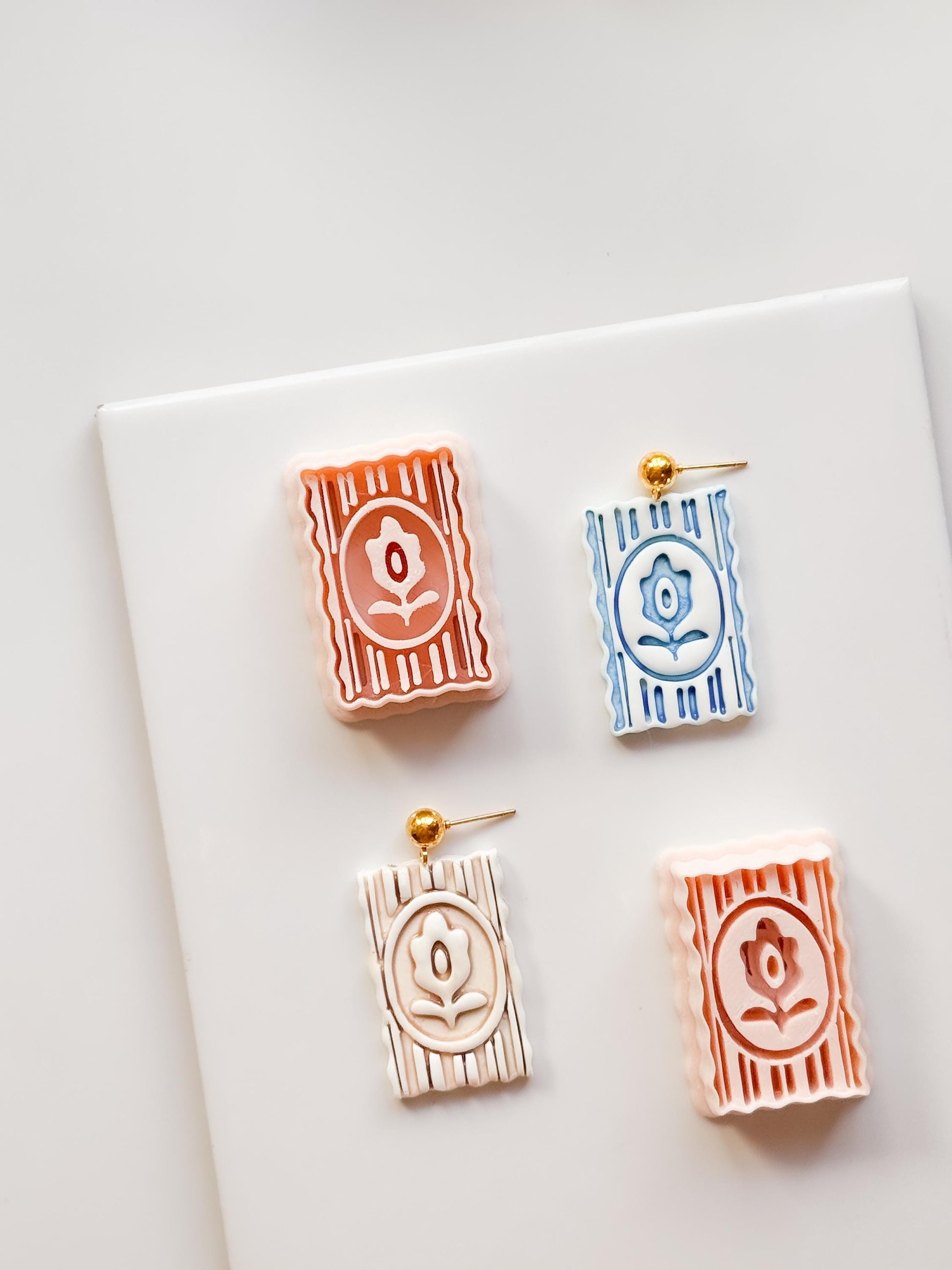 Kiri Stripe Frame Cutter: Scalloped Rectangle Emboss Tool for Polymer Clay