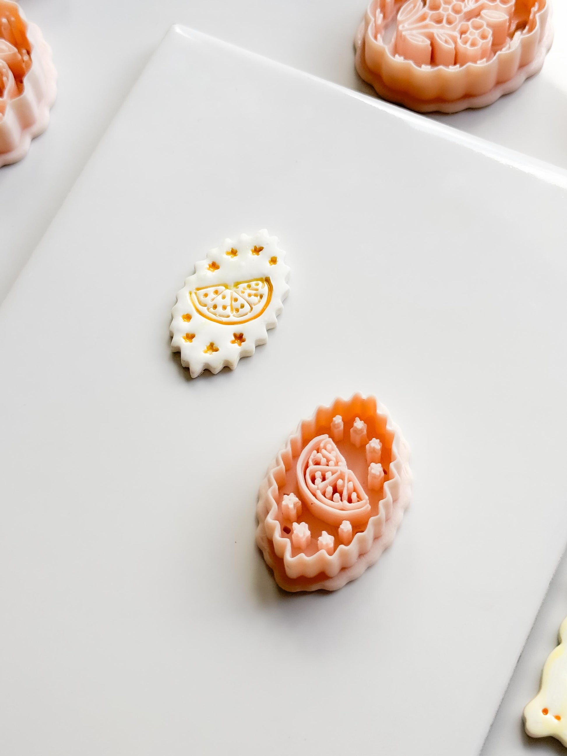 Nixi Citrus Slice Frame Cutter: Oval Shape Lemon for Polymer Clay