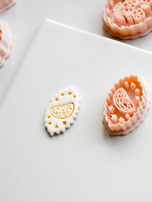 Nixi Citrus Slice Frame Cutter: Oval Shape Lemon for Polymer Clay