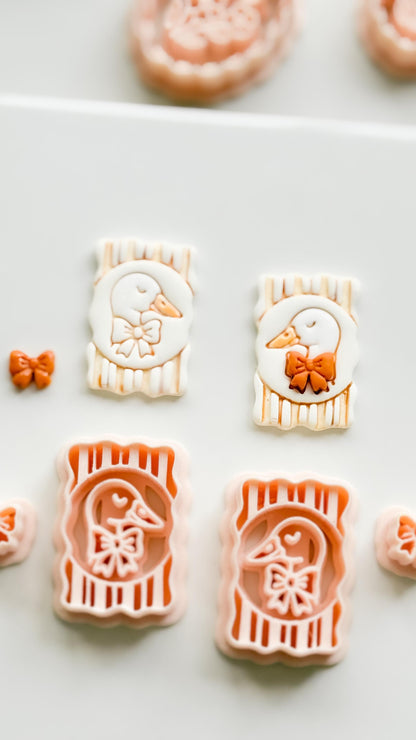 Poki Duck Frame Cutter: Striped Rectangle Polymer Clay