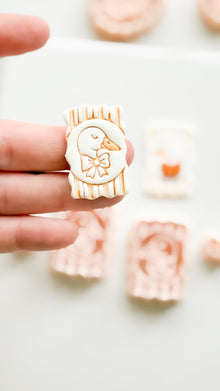 Poki Duck Frame Cutter: Striped Rectangle Polymer Clay