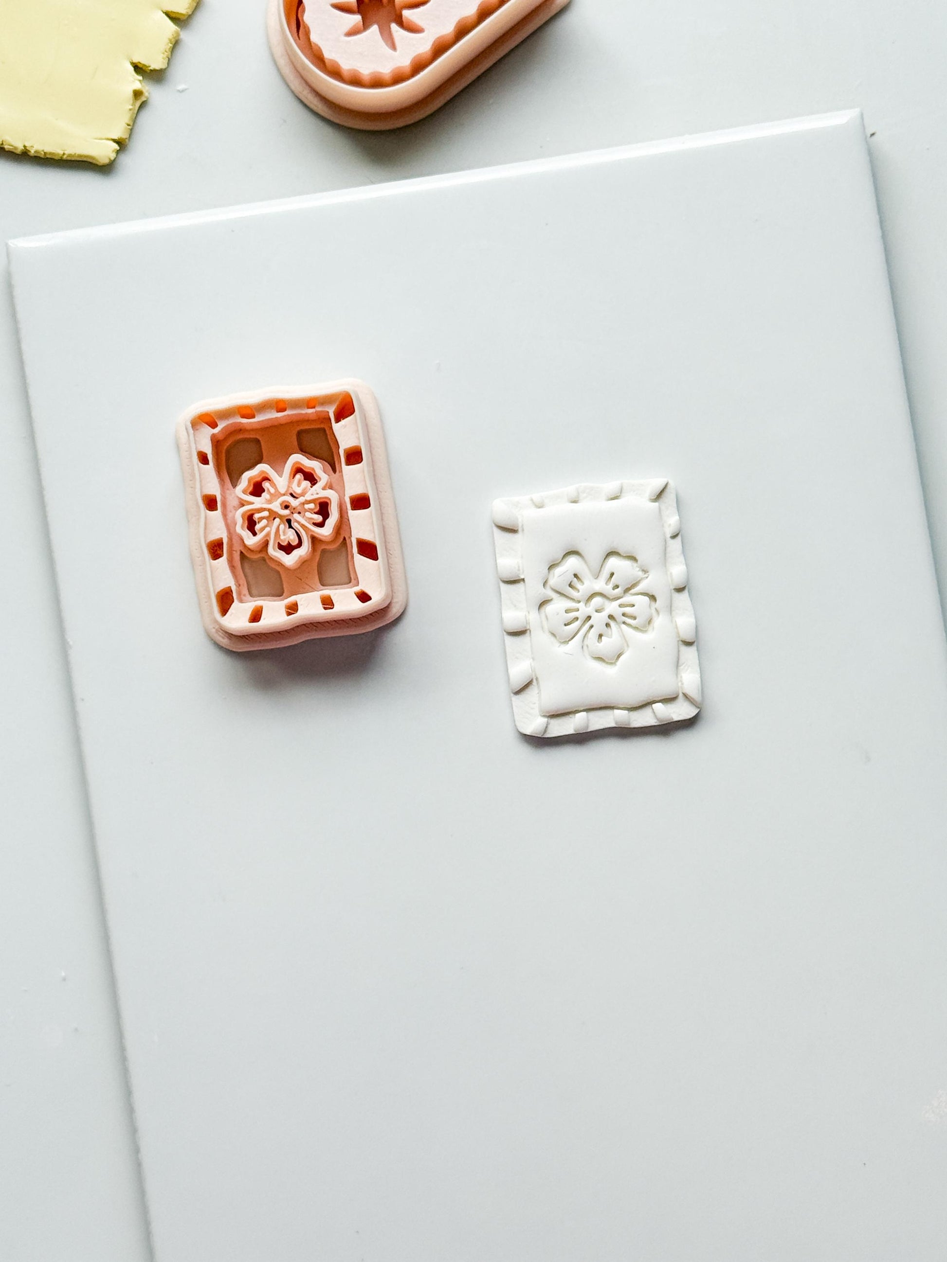 Sari Stripe Frame Cutter: Rectangular Floral Shape for Polymer Clay