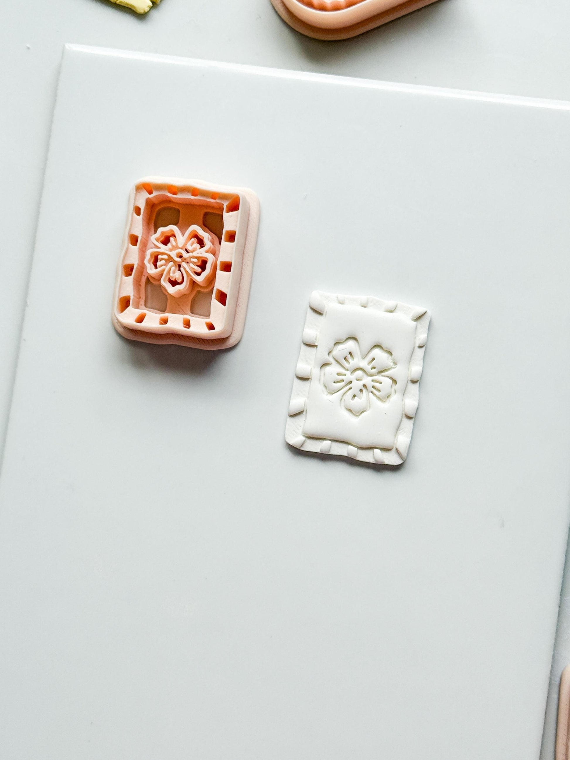 Sari Stripe Frame Cutter: Rectangular Floral Shape for Polymer Clay