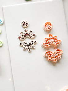 Talavera Cruz Clay Cutter: Floral Fan Shape for Polymer Clay