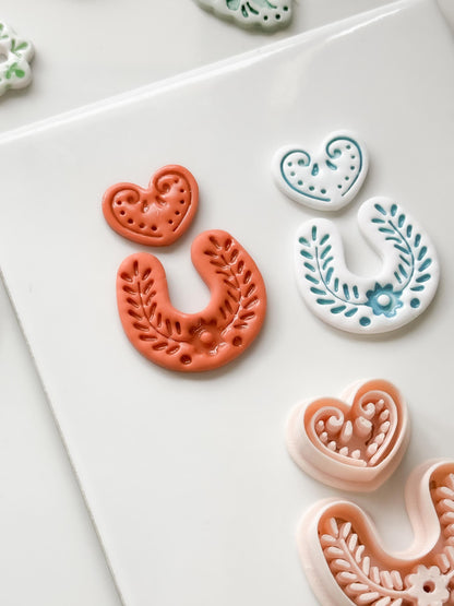 Puebla Heart Arch Clay Cutter: Floral Shape for Polymer Clay