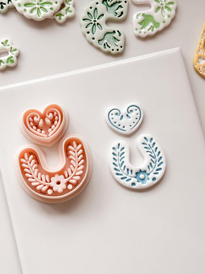 Puebla Heart Arch Clay Cutter: Floral Shape for Polymer Clay