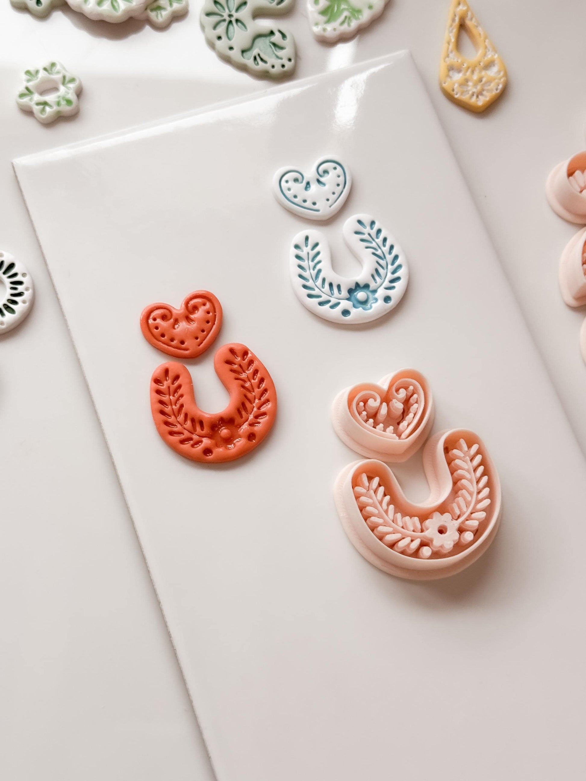 Puebla Heart Arch Clay Cutter: Floral Shape for Polymer Clay