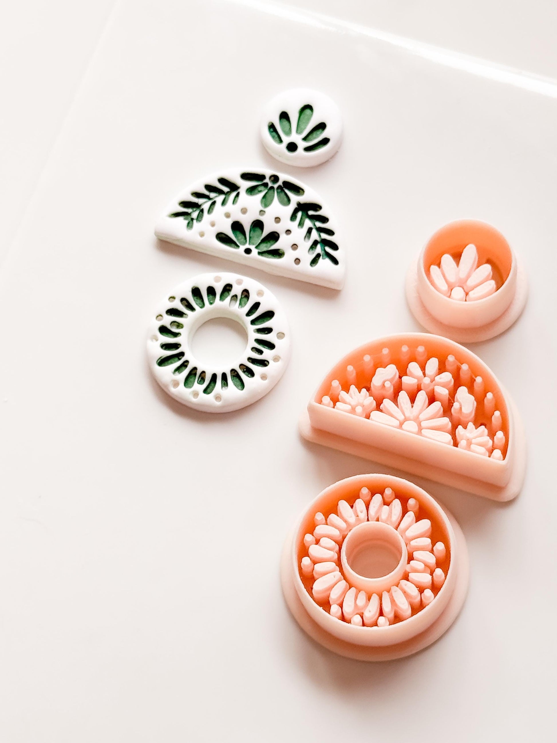 Casa Flor Cutter Set: Floral Geometric Shape for Polymer Clay