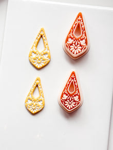 Lágrima Paloma Clay Cutter: Bird and Floral Teardrop Shape for Polymer Clay