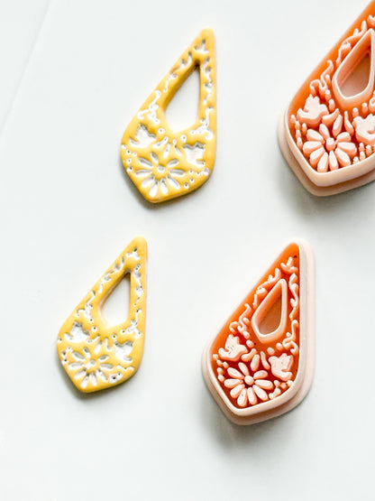 Lágrima Paloma Clay Cutter: Bird and Floral Teardrop Shape for Polymer Clay