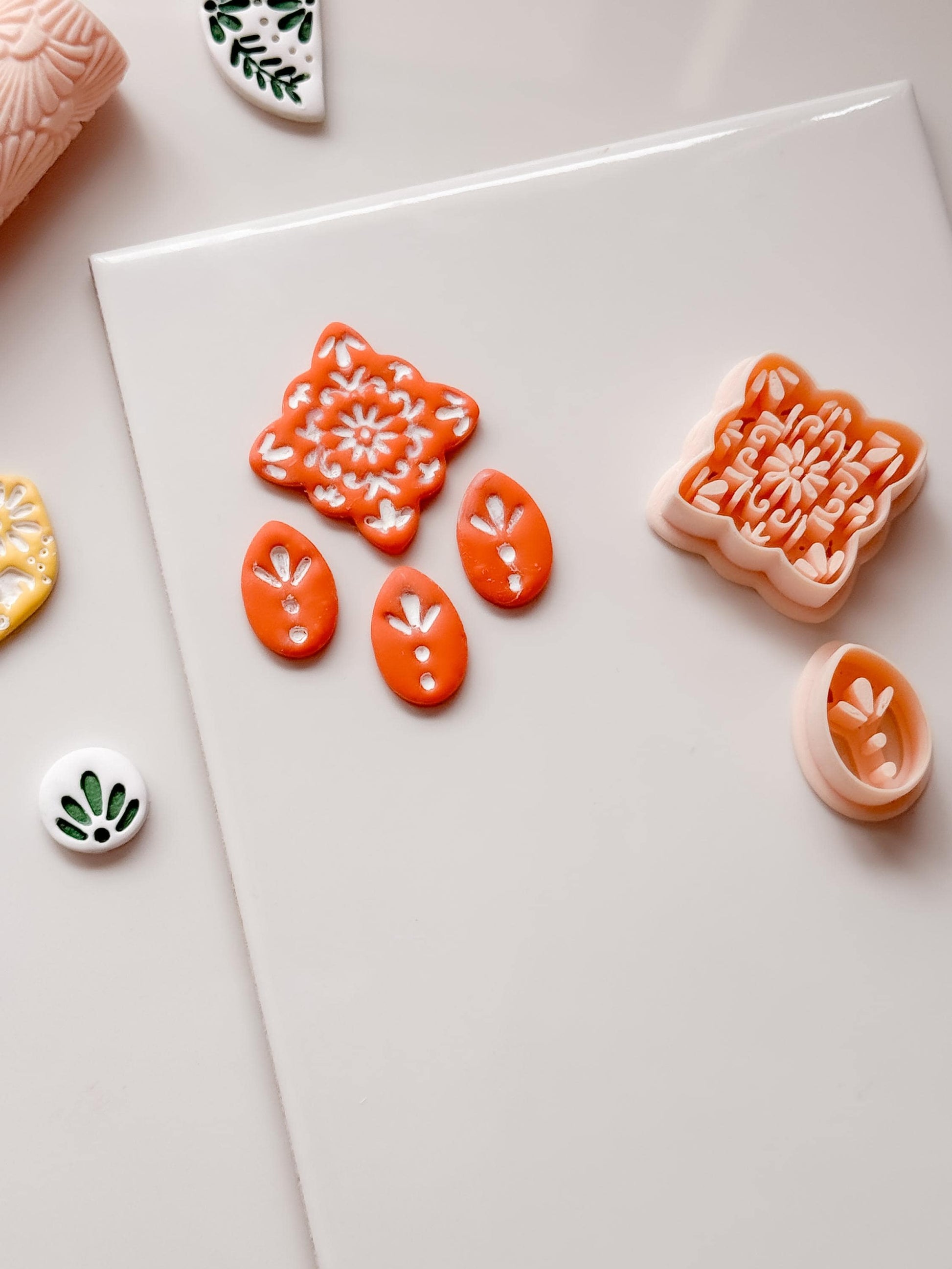 Cruz Talavera Clay Cutter: Quatrefoil Floral Shape for Polymer Clay