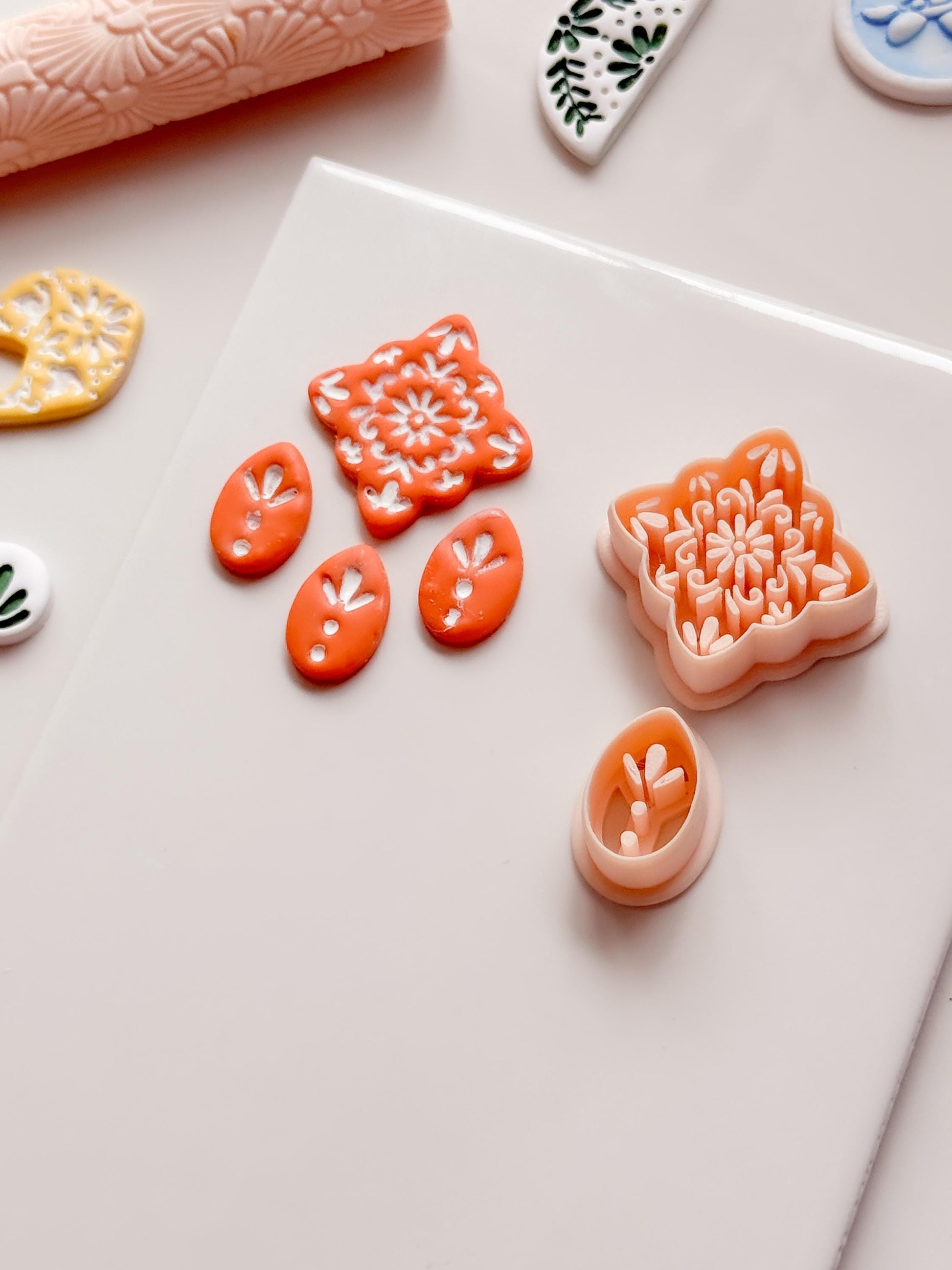 Cruz Talavera Clay Cutter: Quatrefoil Floral Shape for Polymer Clay