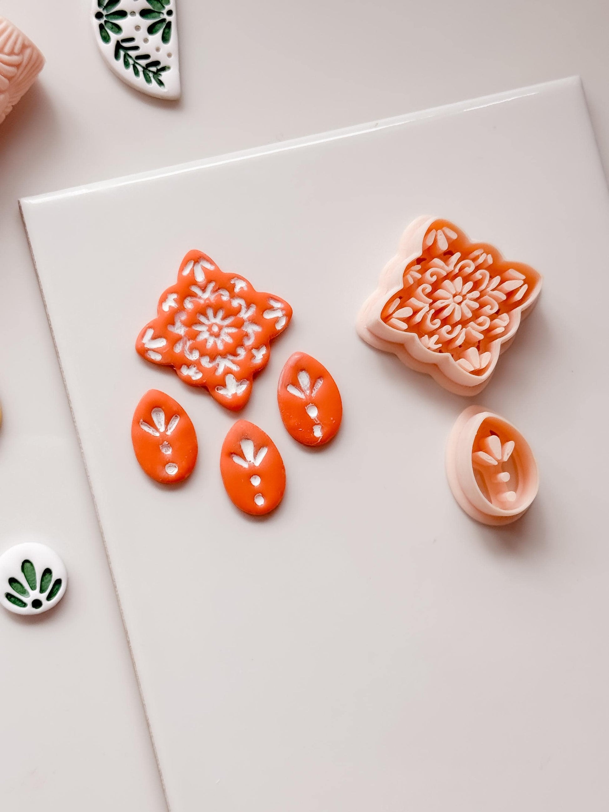 Cruz Talavera Clay Cutter: Quatrefoil Floral Shape for Polymer Clay