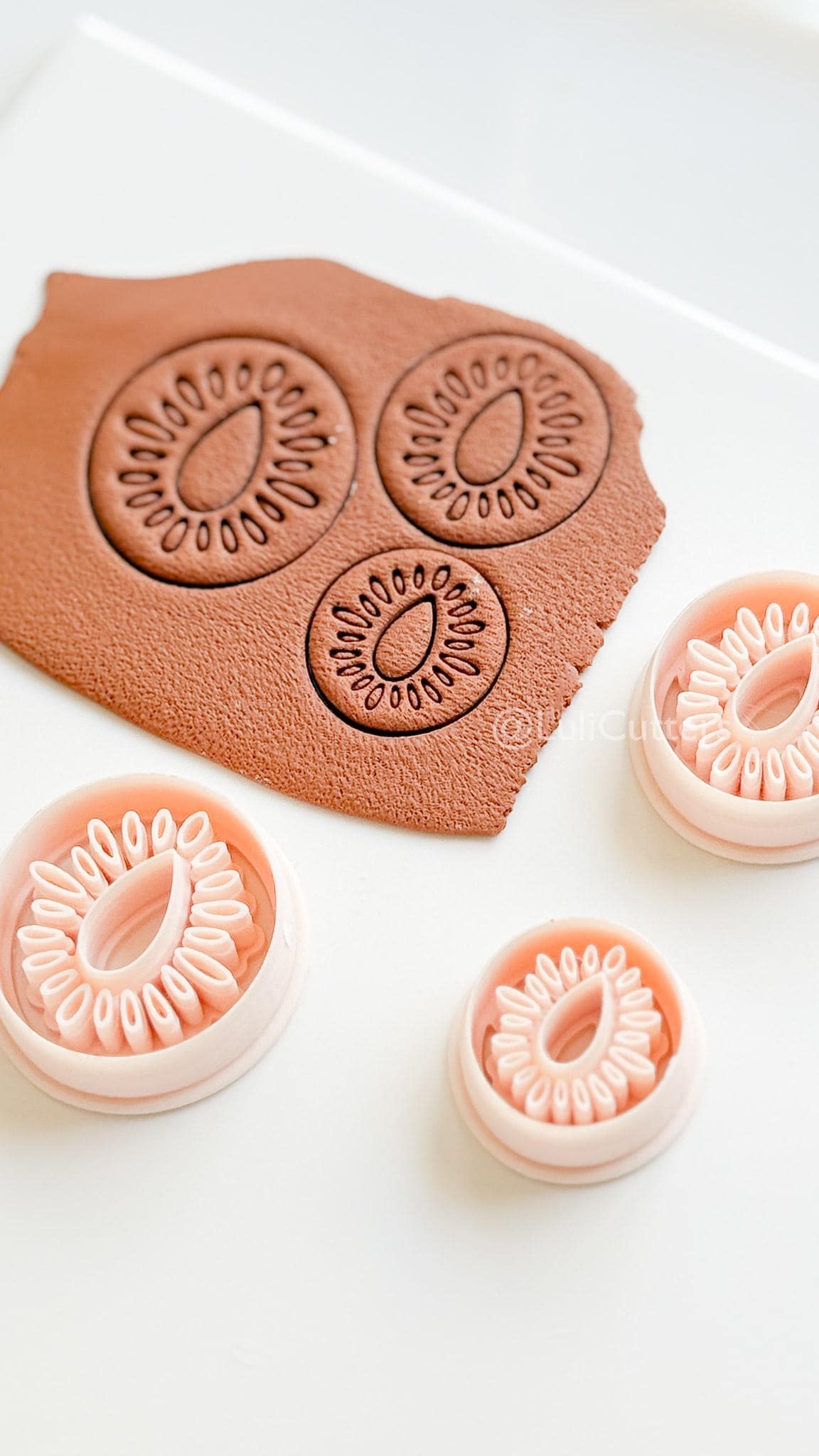 Lumi Circle Cutter : Ornamental Interchangeable Polymer Clay Cutter