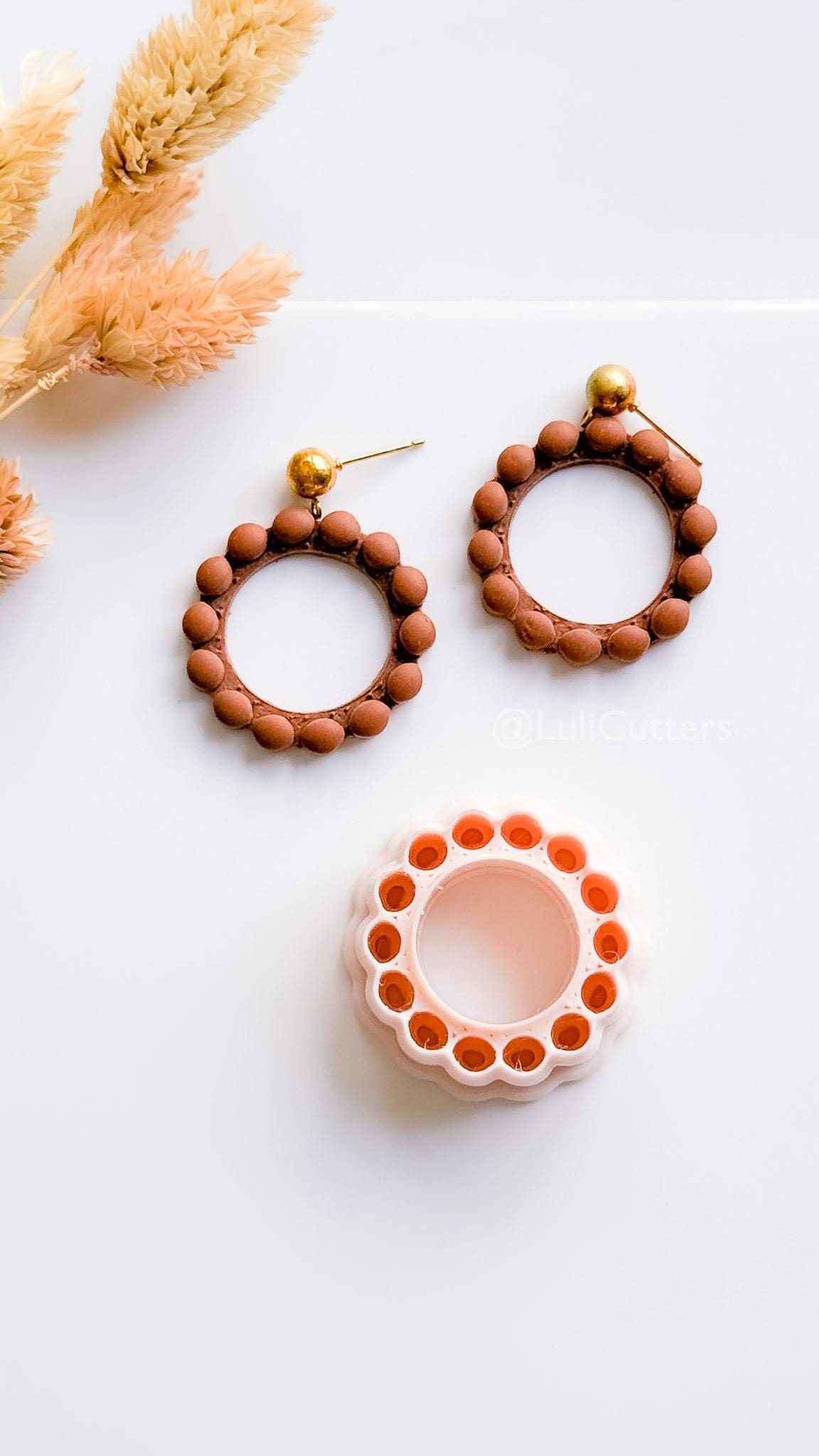 Bead Frame Circle Cutter : Beaded Look Clay Cutter