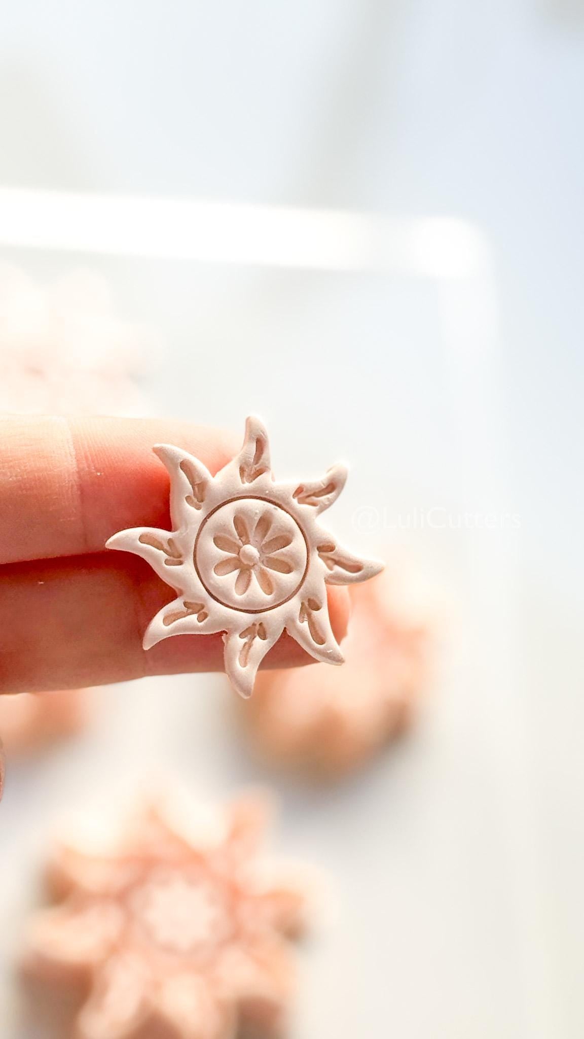 Glow Getter Cutter | Sun Flower Shape Tool for Polymer Clay