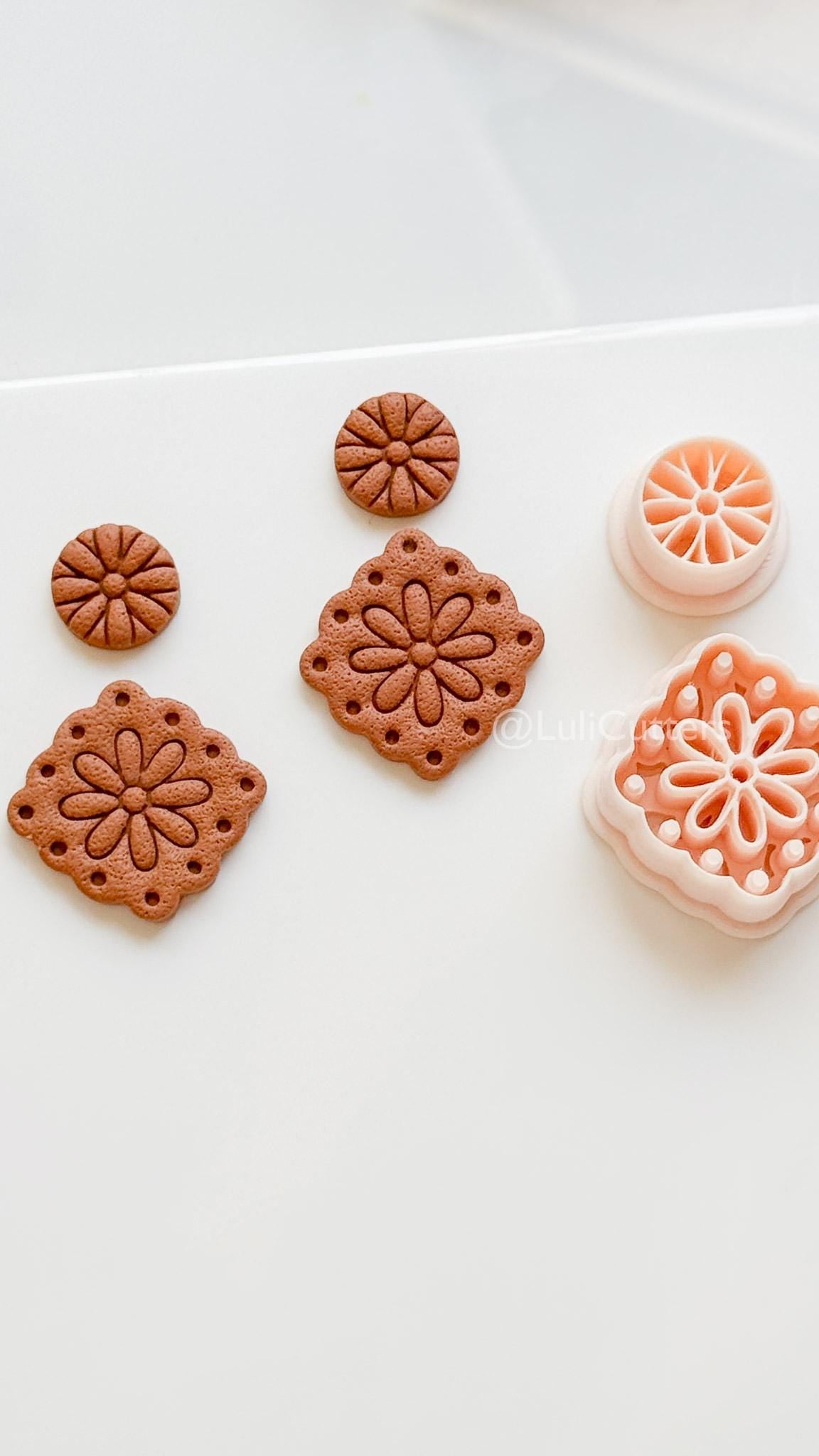 Jardin tile clay cutter: Floral Embossed Polymer Clay Earring