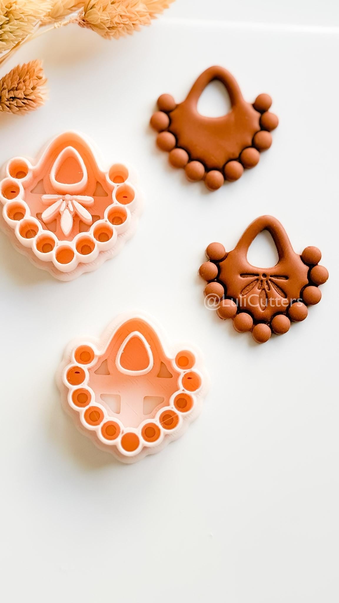 Bead Frame Emily Cutter : Beaded Look Clay Cutter