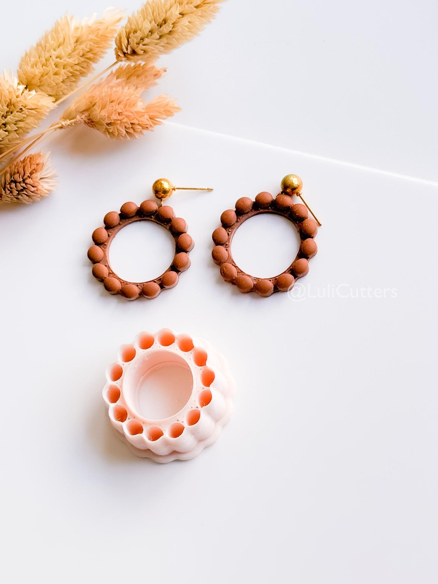 Bead Frame Circle Cutter : Beaded Look Clay Cutter