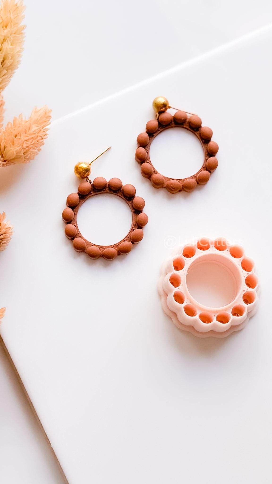 Bead Frame Circle Cutter : Beaded Look Clay Cutter