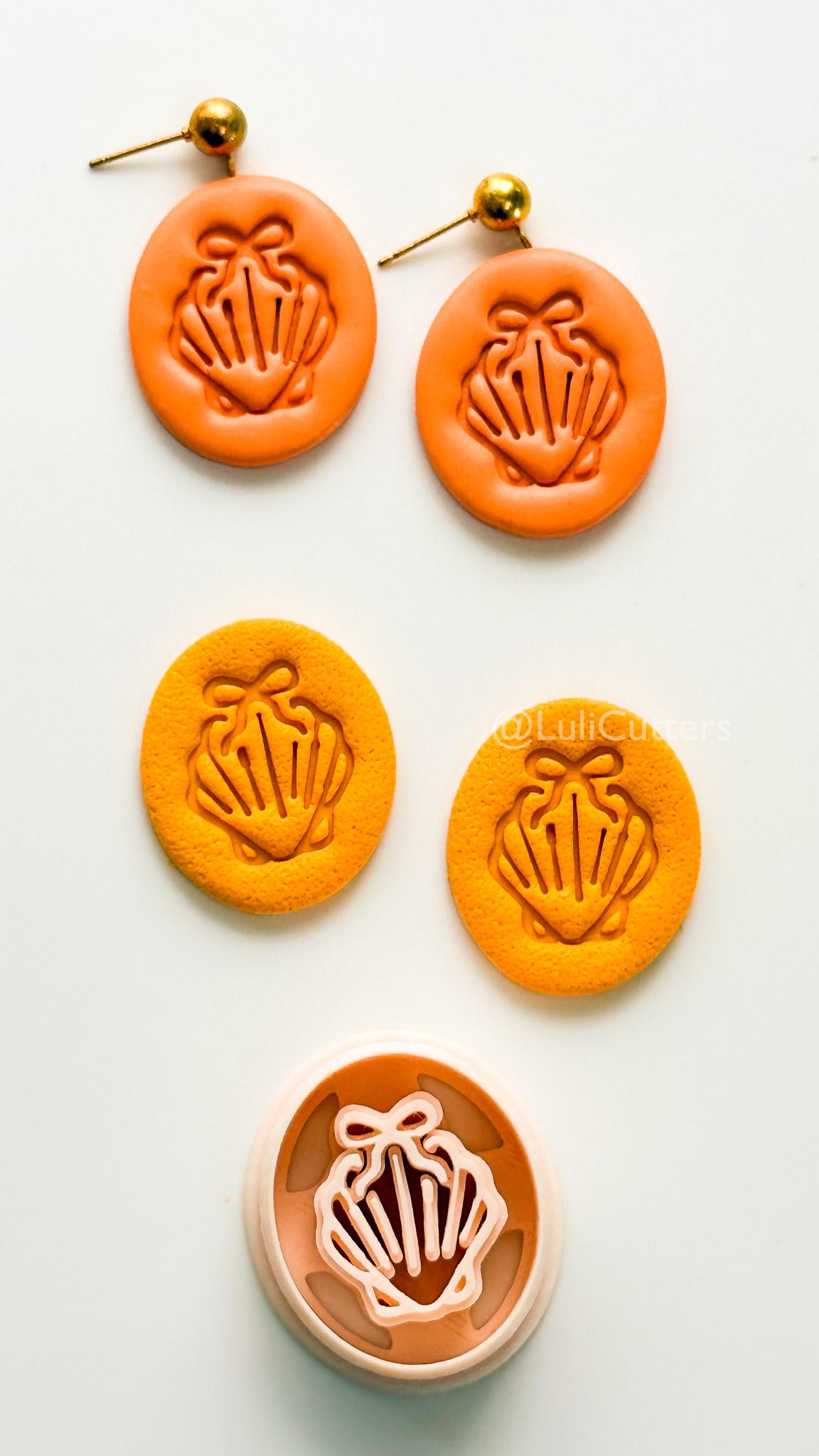 Oval Bow Shell Cutter: Scalloped Ribbed Pattern for Polymer Clay
