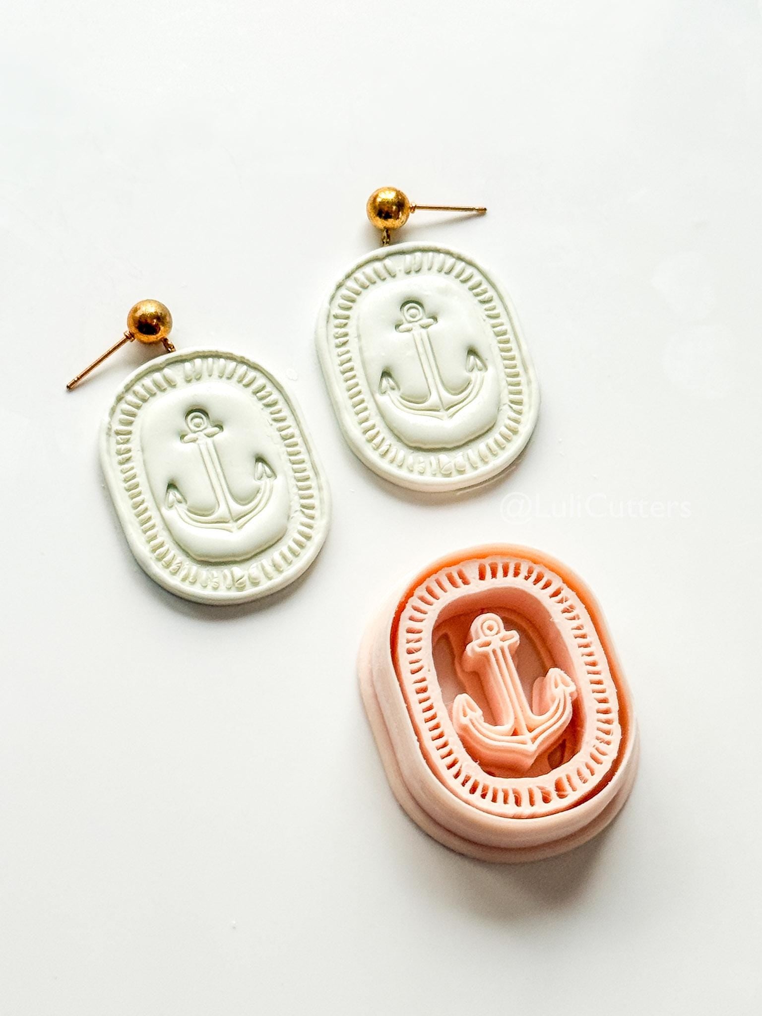 Oval Anchor Cutter: Marine Design with Decorative Border for Polymer Clay