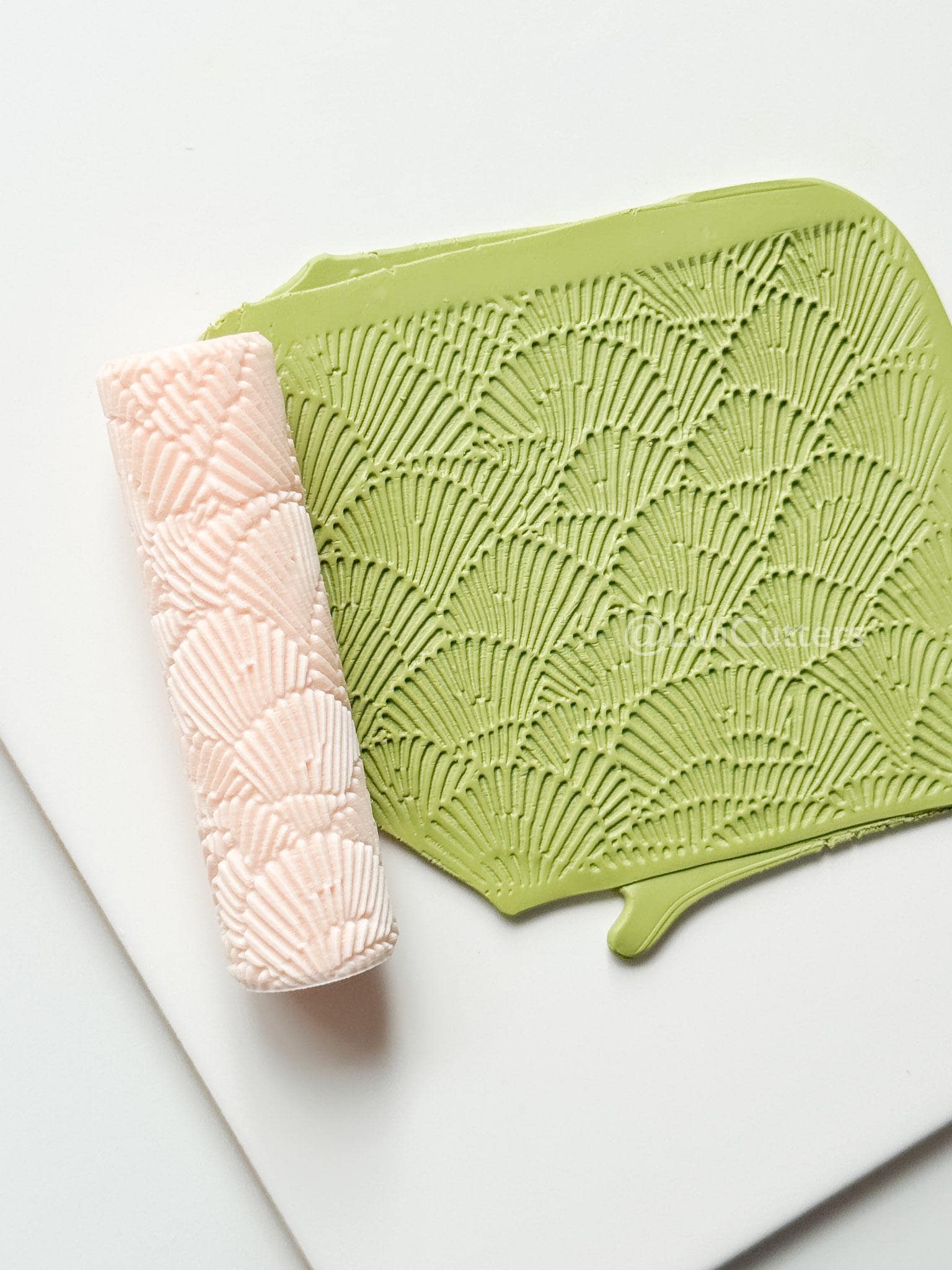 Shell Fan Pattern Texture Roller – Pottery Tool, Crafting Supplies