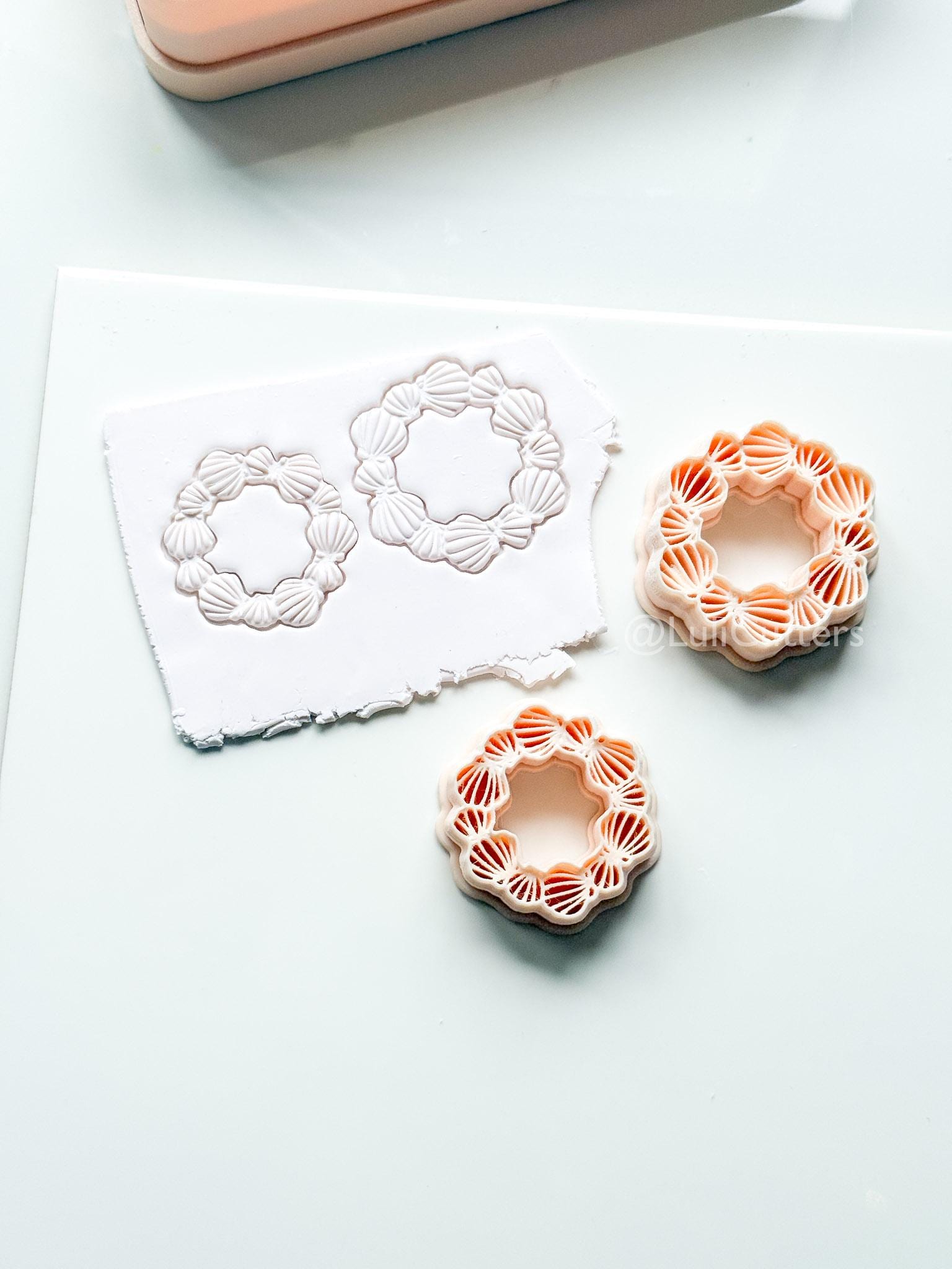 Shell Wreath Cutter: Scallop Frame for Polymer Clay