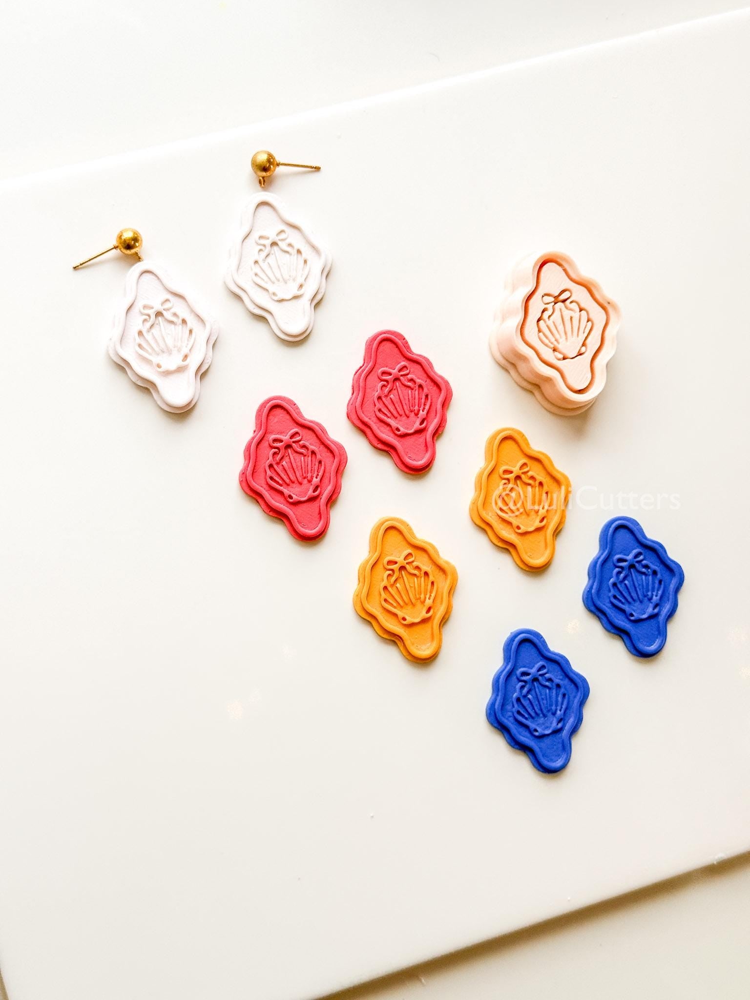 Emboss Bow Shell Cutter: Scalloped Ribbon Design for Polymer Clay