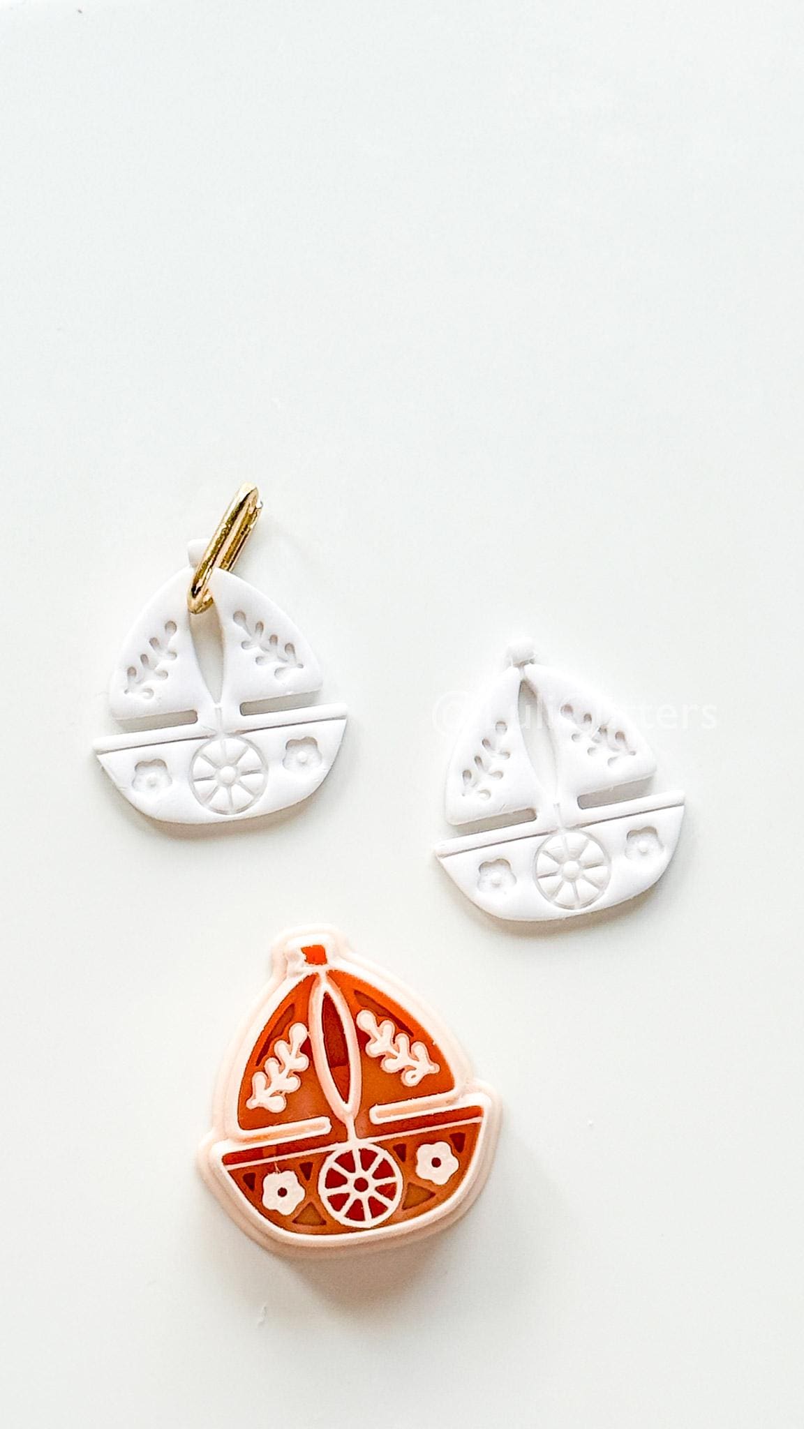 Blossom Boat Cutter: Floral Sailboat Design for Polymer Clay