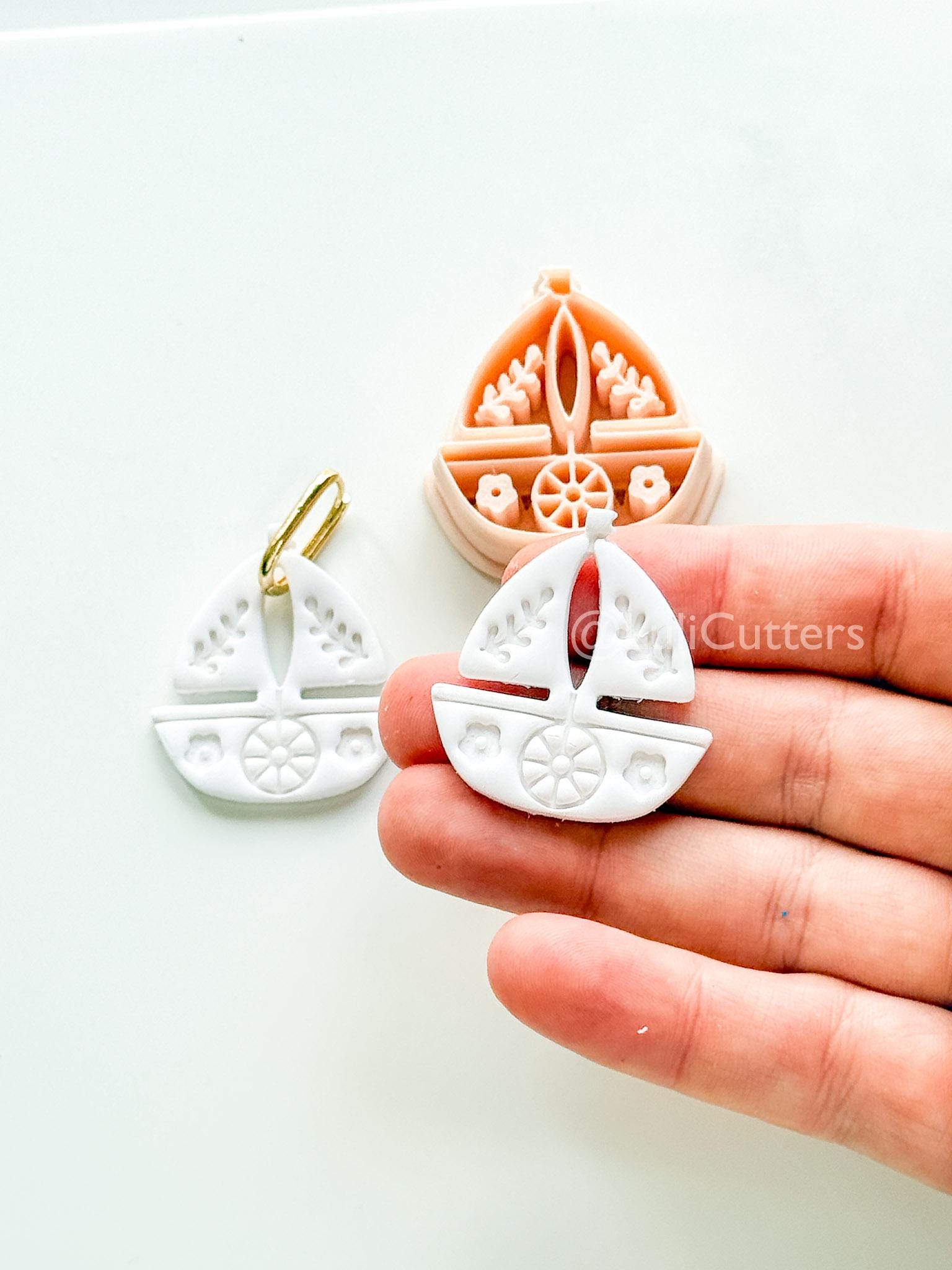 Blossom Boat Cutter: Floral Sailboat Design for Polymer Clay