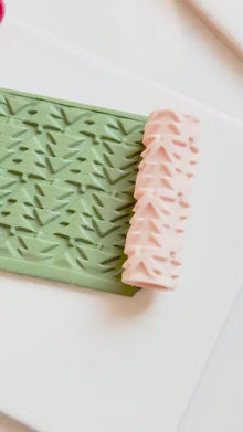 Christmas Tree Embossing Roller – Holiday Pattern Roller for Polymer Clay