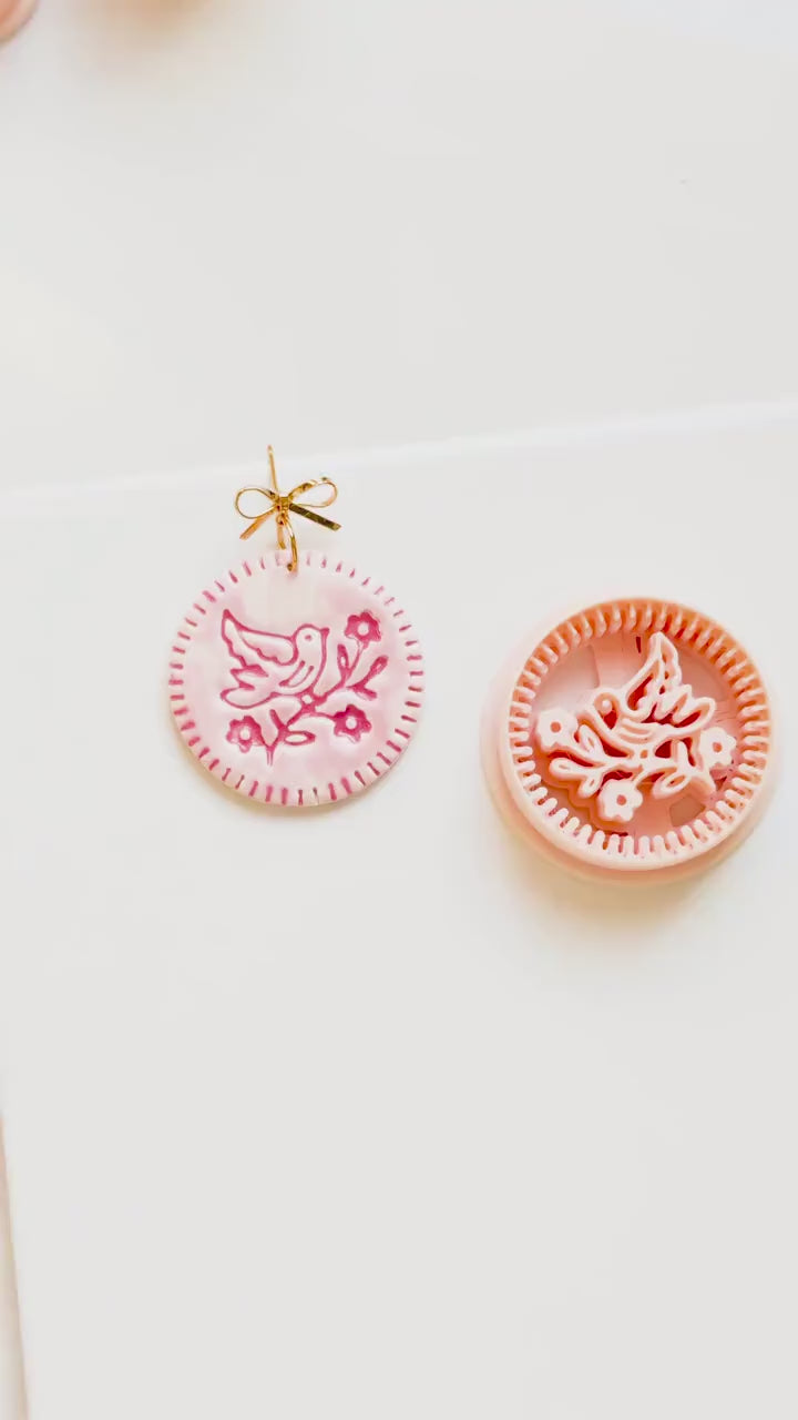 Blossom Birdie Clay Cutter: Floral Bird Circle