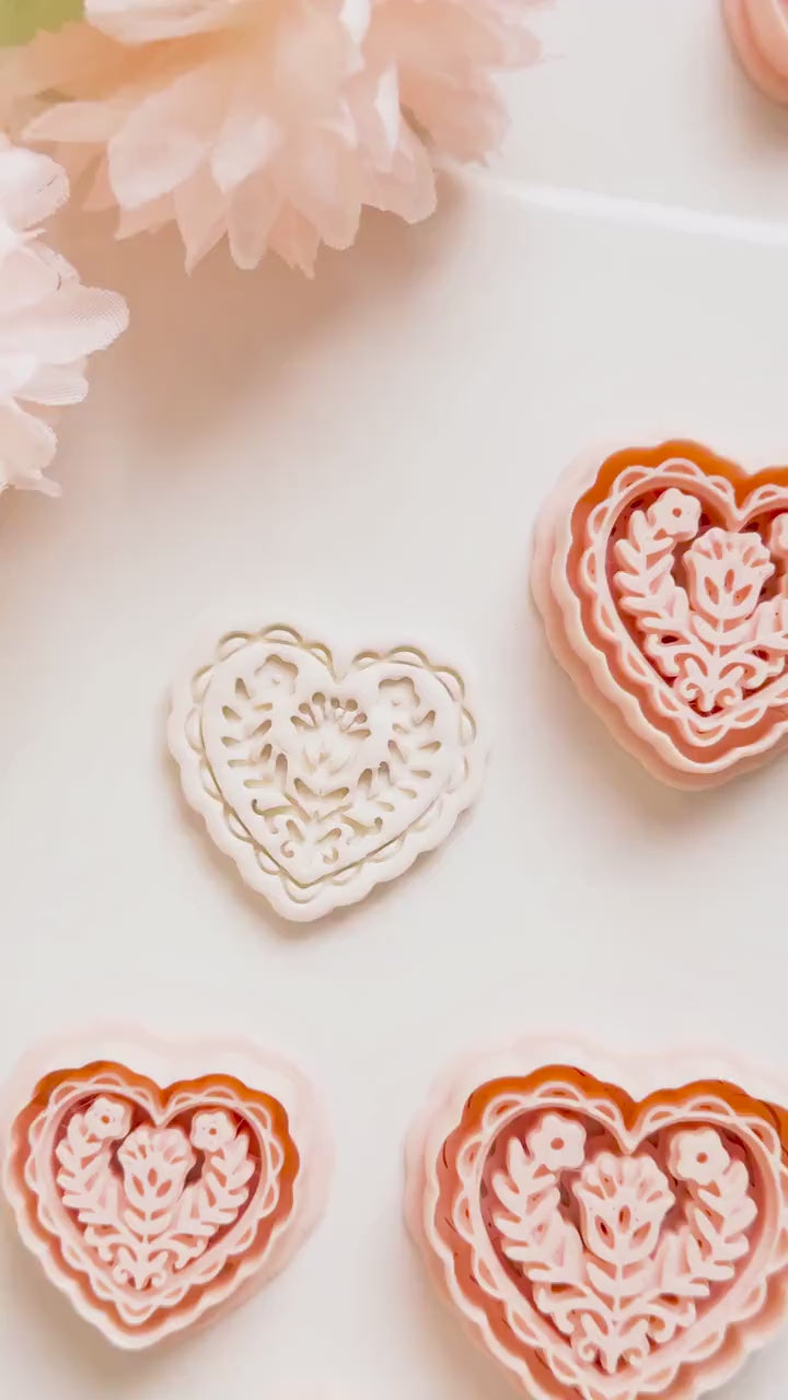 Folka Love Clay Cutter Set: Scalloped Heart with Floral Folk Pattern